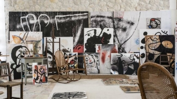PILAR JUNCOSA & SOTHEBYS AWARDS AND GRANTS 2020.   London